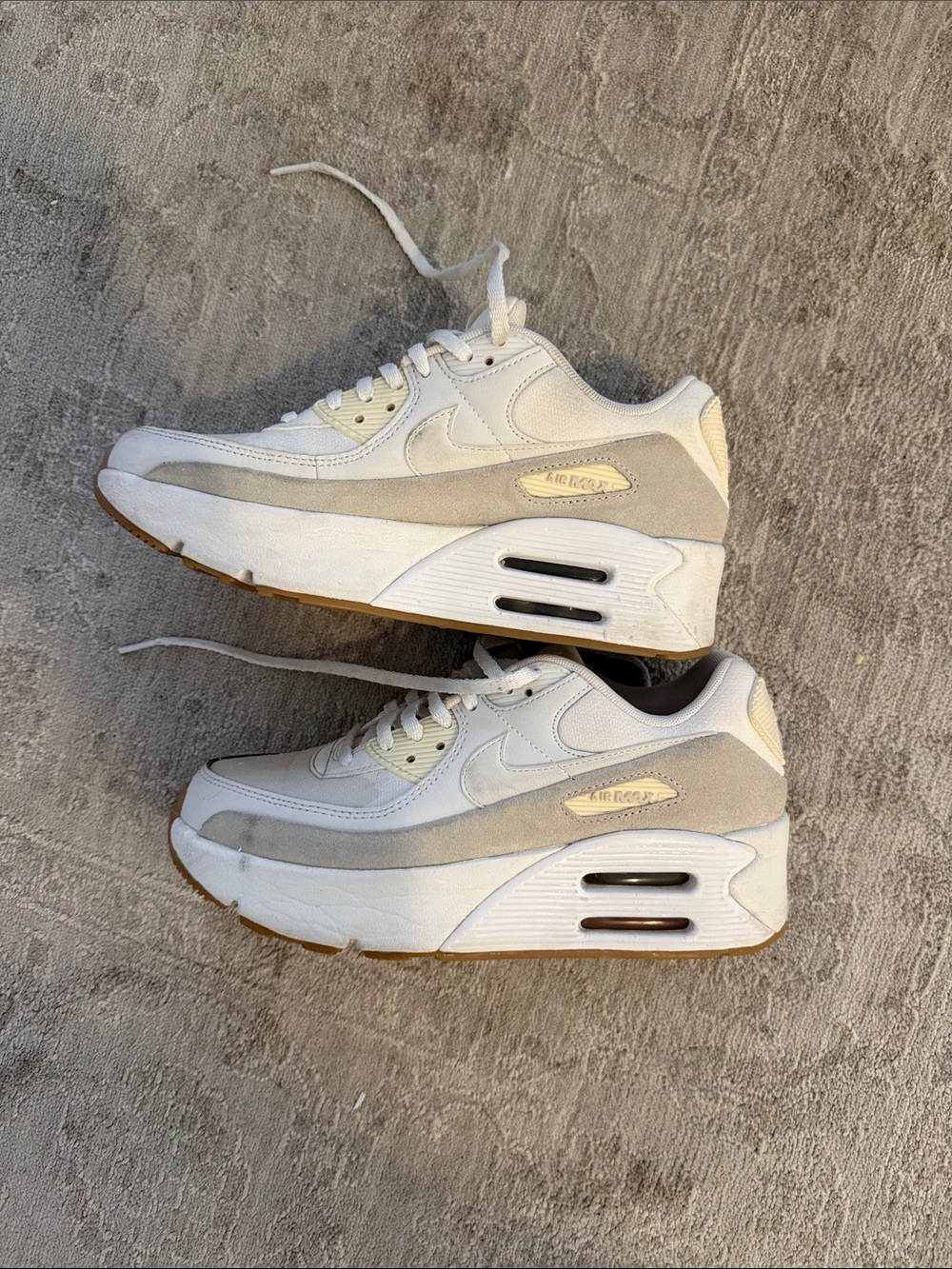 Nike Women's White & Light Gray Suede-Trim Air Max Sneakers size 8